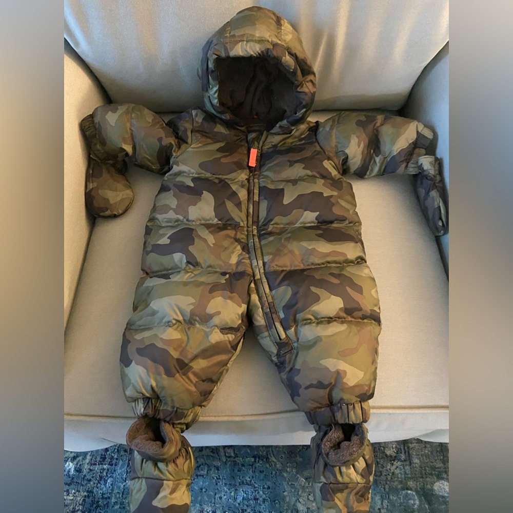 Baby Gap Snowsuit 0-6 months - Like New!
